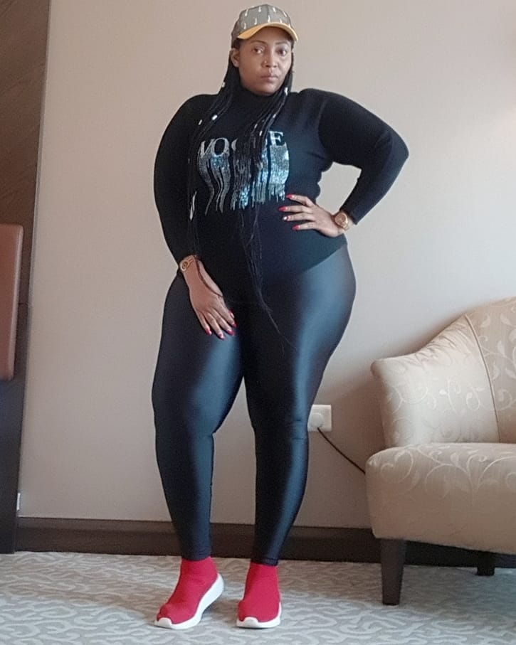 ahonmaya's tweet photo. I feel extremely comfortable wearing  black..gone are the days when black were referred to as mourning color only #Blackisbeautiful #plussizeBeautiful https://t.co/Azh5x9RSIe