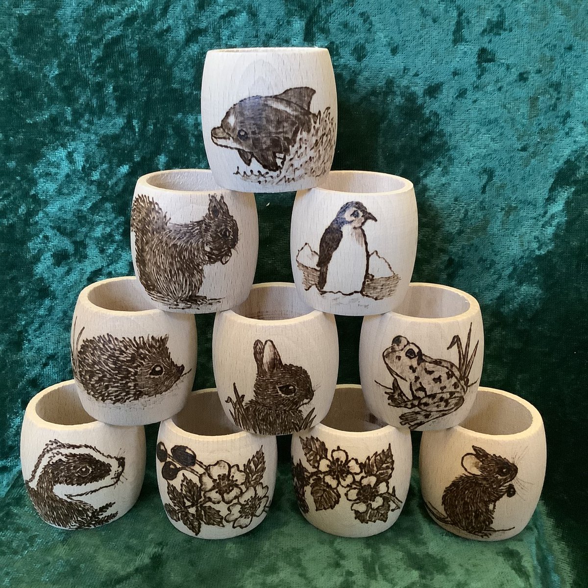 Beech Napkin Rings, various designs and can be personalised free if required. #napkinrings #personalisedgift #eastergift #wildlife