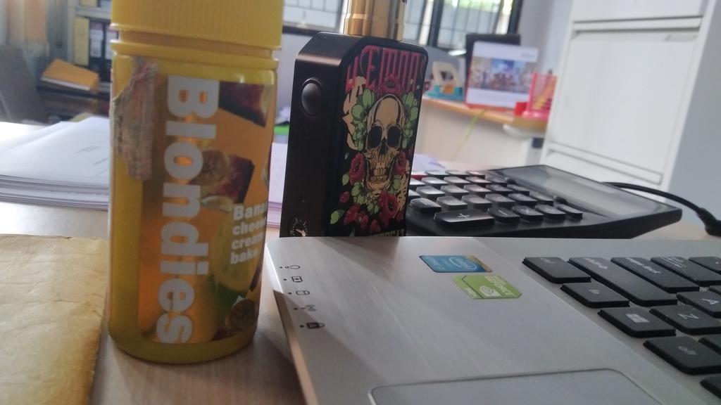 SaputraRomy's tweet photo. Bosen iya jenuh iya, keep fighting 
Mundur/Lanjut https://t.co/eR8uZXMhpP