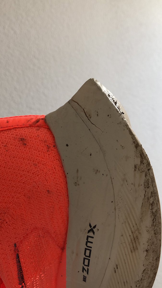 thelennymueller's tweet photo. @Nike @NikeService how is it possible that my 300€ running shoes start to rip after just two runs?! That’s unacceptable. Please get in touch https://t.co/3564uXKJIG