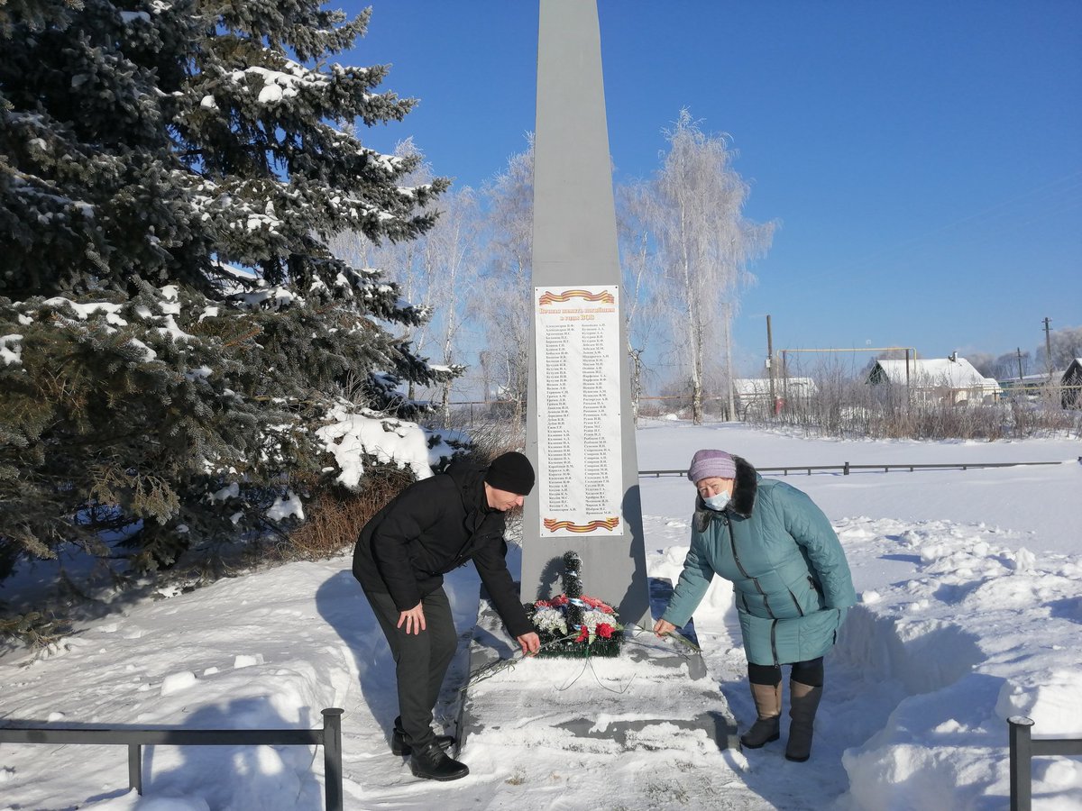 Плесское городское поселение 
Почтили память погибших земляков и возложили цветы к Обелискам в с. Утёс и д. Филисово 
#защитимпамятьгероев
#ЕР37
#Приволжск
#ИвановскаяОбласть
