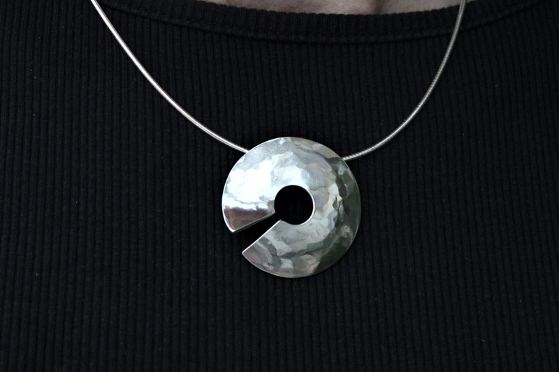 NEW WORK IN THE GALLERY
Fabulous new work from our talented artists 
Would make excellent Mother's Day presents:- 
 go on-line artspringgallery.selz.com

#glassware #jewellery #silverjewellery #ceramics #ceramicart #necklace #tonbridge #highstreet #shoplocal #painting #printmaking