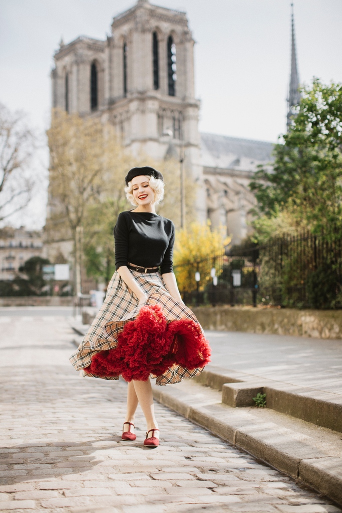 VivOfHolloway's tweet image. Spring is on the way🌹

You'll be prettier than a Spring blossom in one of our SNT. Their slashed neckline will flatter your figure gorgeously Many colours are back in stock! 😍 

@nelson.anyways 

#vivienofholloway #springtop #springfashion #50sstyle