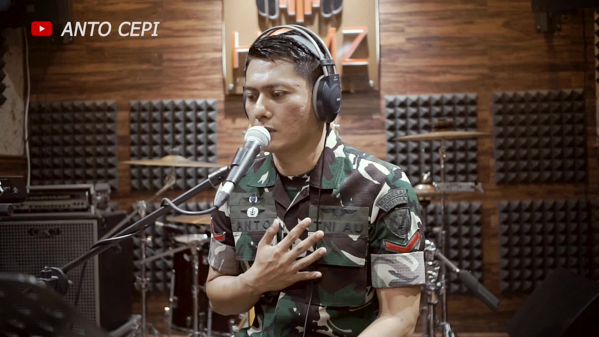 OfficialRCTI's tweet image. Bikin Para Cewek Terpesona, Anggota TNI Nyanyikan Lagu Sinetron Ikatan Cinta. 👉 bit.ly/2NS2PWm

#HomeOfTalentRCTIPlus
