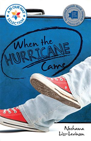 PJOurWay's tweet image. 5 years ago this month we offered WHEN THE HURRICANE CAME by Nechama Liss-Levinson. According to PJ Our Way reviewer Leveygirl, “This book was so good! It made me think  about how people manage hurricanes, a subject I had never really thought about.” buff.ly/3rDp9Sp