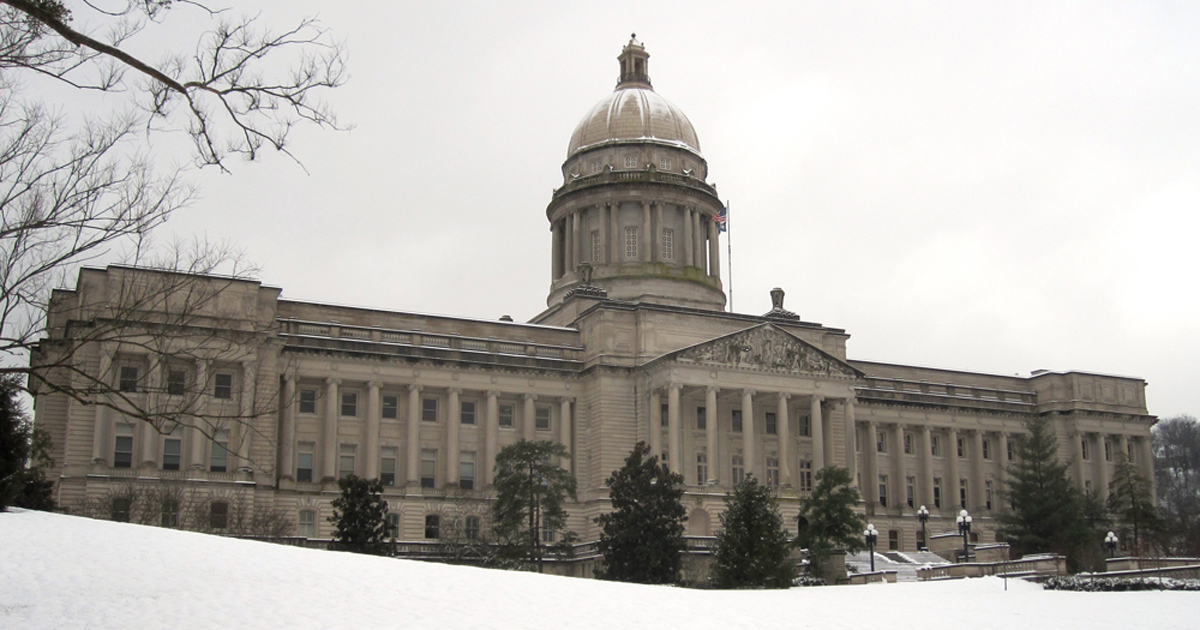 KBWAbeer's tweet image. KBWA members Jennifer Doering &amp;amp; Jeff Sandlin are testifying before the #KYGA21 Senate Standing Committee on Licensing &amp;amp; Occupations re: #SB15 this morning.

Tune in here &amp;gt;&amp;gt; youtu.be/qFTVfRF1Fms