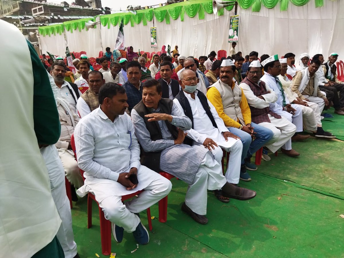 rld_patel's tweet photo. आज किसान पंचायत ,रूधौली, बस्ती में काले कृषि कानूनों और किसानों पर सरकार के अत्याचार के खिलाफ #किसान_पंचायत मे साथियों के साथ 
जय जयंत चौधरी जय रालोद 
#KisanPanchayat #KisanAndolan
#KisanEktaJindabad 
#Jayant4Kisan @rashtriylokdal @AjitSingh_RLD @MalikBirpal @RajSinghBastiUP https://t.co/v0vwlg3wLM