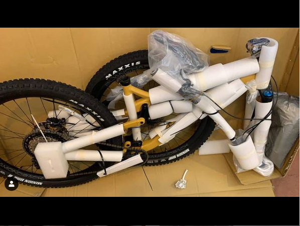 Diamondbackbike's tweet photo. Another Diamondback for @dadthlete13. Do you have more than one in the family? #UGC #newbikeday #release3 #instock #levellink https://t.co/aRdm0jBGc0