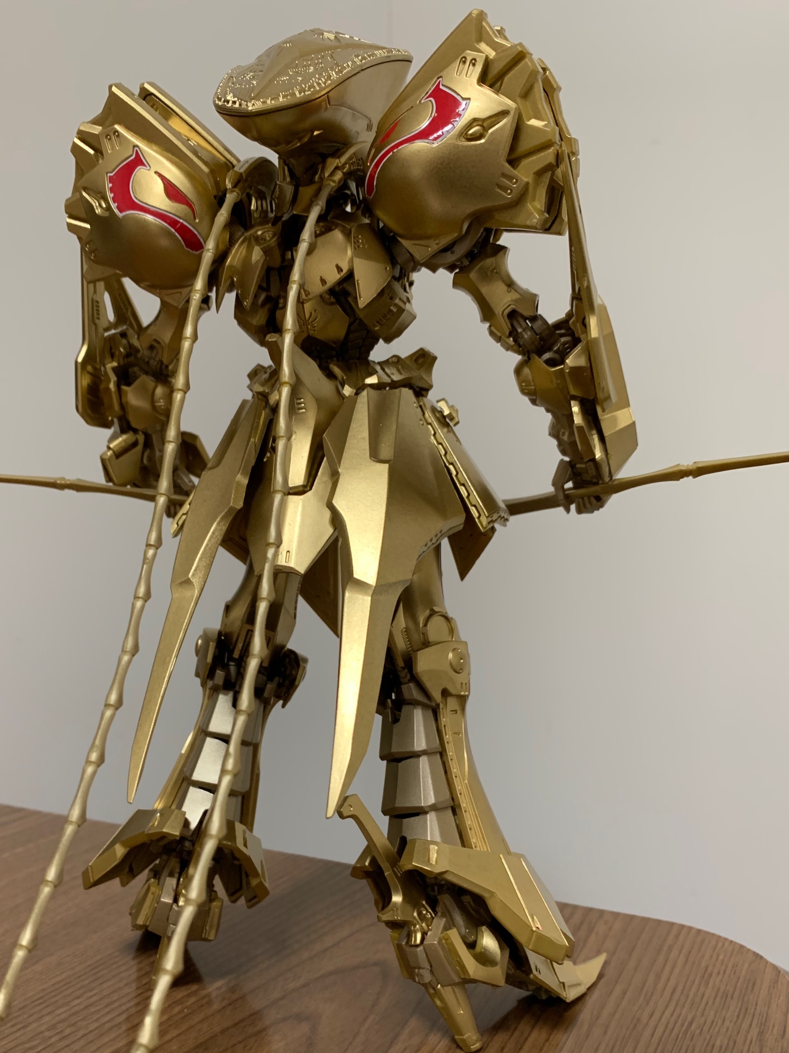 IMS ナイト.オブ.ゴールド 全塗装済み完成品 デルタベルン 3007 ボークス IMS 1/100 ザ・ナイト・オブ・ゴールド =デルタ