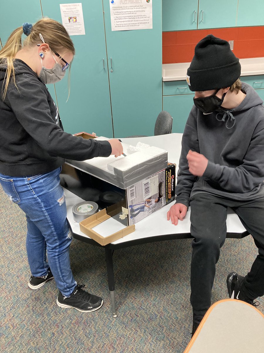 ARCTICZone_EC's tweet photo. Planning &amp; creating is underway on their historical mini-golf holes. Can’t wait to see the @Northstarmiddle end products! #pbl #nmspolars @amcmahon_AZ @iCoachEdTech https://t.co/nj7lQFe1fZ