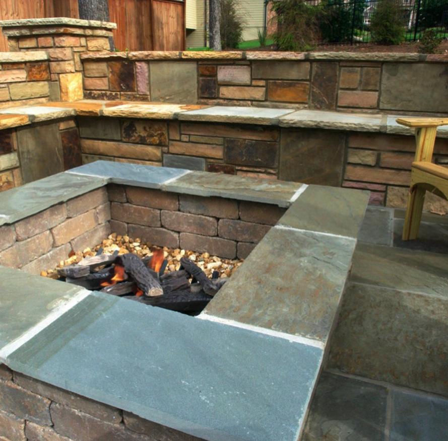 PTLCAtlanta's tweet photo. Take a seat! Seat walls are an excellent way to define and highlight your patio space. Both durable and versatile, they offer two-sided seating and overflow seating in the smallest footprint.  #outdoorliving #outdoorlivingspace https://t.co/VIP01ie5nE