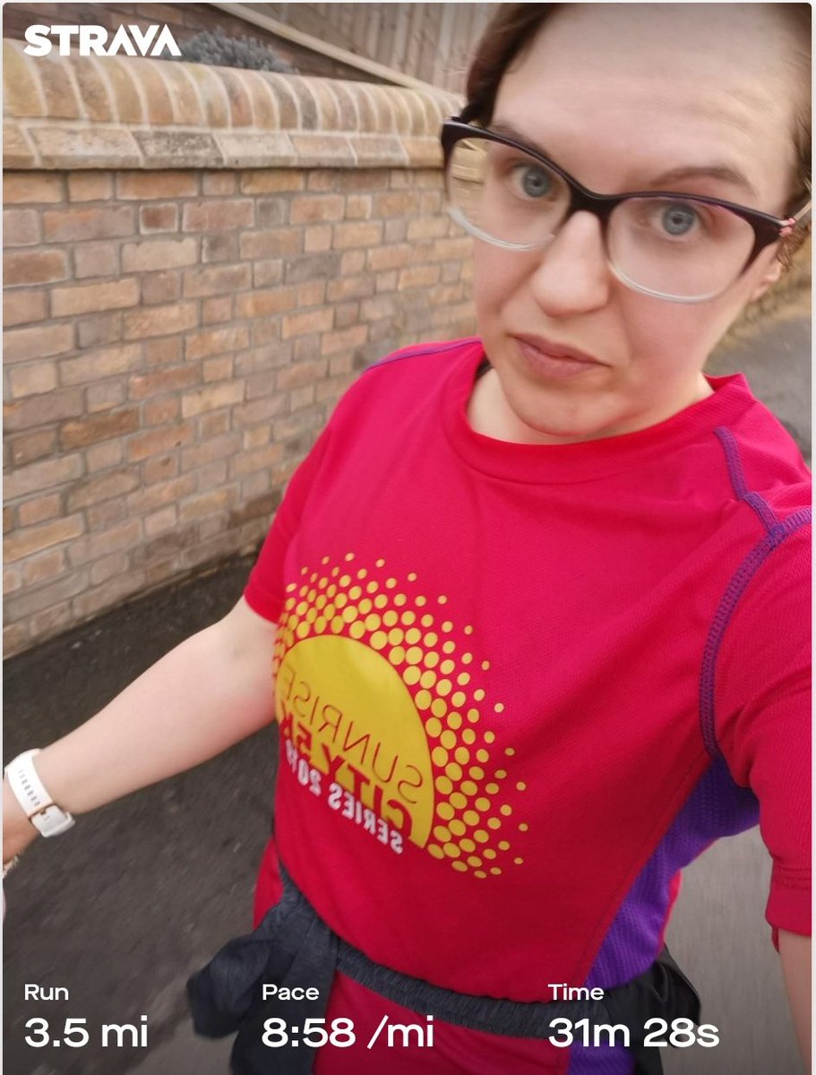 Picture of me is from my sunday run. Picture of burghley house is from today. ☺️ It's always good to have a variety of running routes and both of these were completely opposites. ☺️