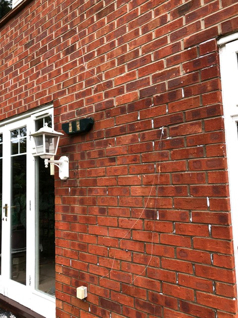 DampSolutions1's tweet photo. Over time, the brickwork to this property had become quite porous in places and was allowing rainwater to be absorbed. This became increasingly noticeable in certain patches of the wall, as more time passed. #stormdrymasonryprotection #bricktechnology https://t.co/dJZM6eCPVU