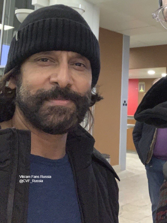 CVF_Russia's tweet photo. 💥 Russia. Moscow - St. Petersburg transit. Hope for a meeting - 1 chance in 1000. But dreams come true!!! 😍

Happy Russian #ChiyaanVikram fan with her Hero #Chiyaan #Vikram 😍 https://t.co/LnbKJ07pbs