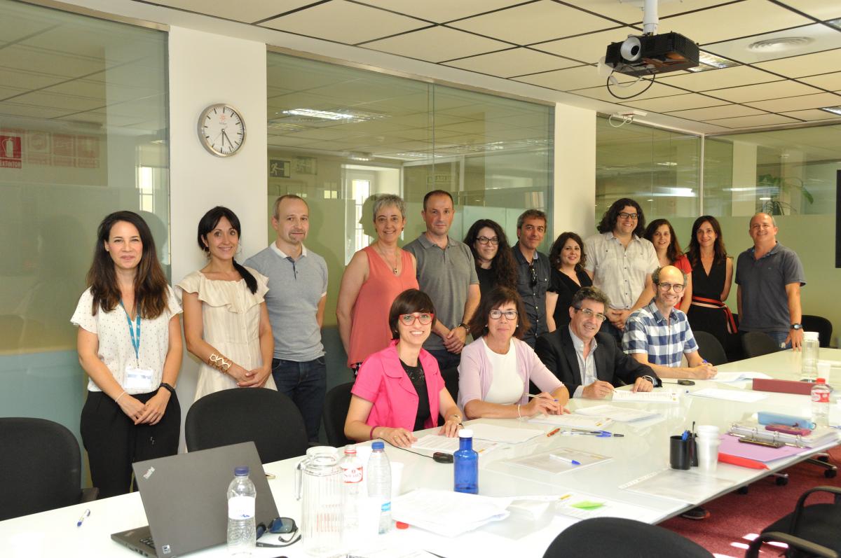 📢 La investigación no soporta más bloqueos de sus condiciones laborales

🔴 Denunciamos la larga espera para la aprobación y posterior publicación en BOE del I #ConvenioCIBER

sanidad.ccoo.es/noticia:570398…

#SinCienciaNoHayFuturo