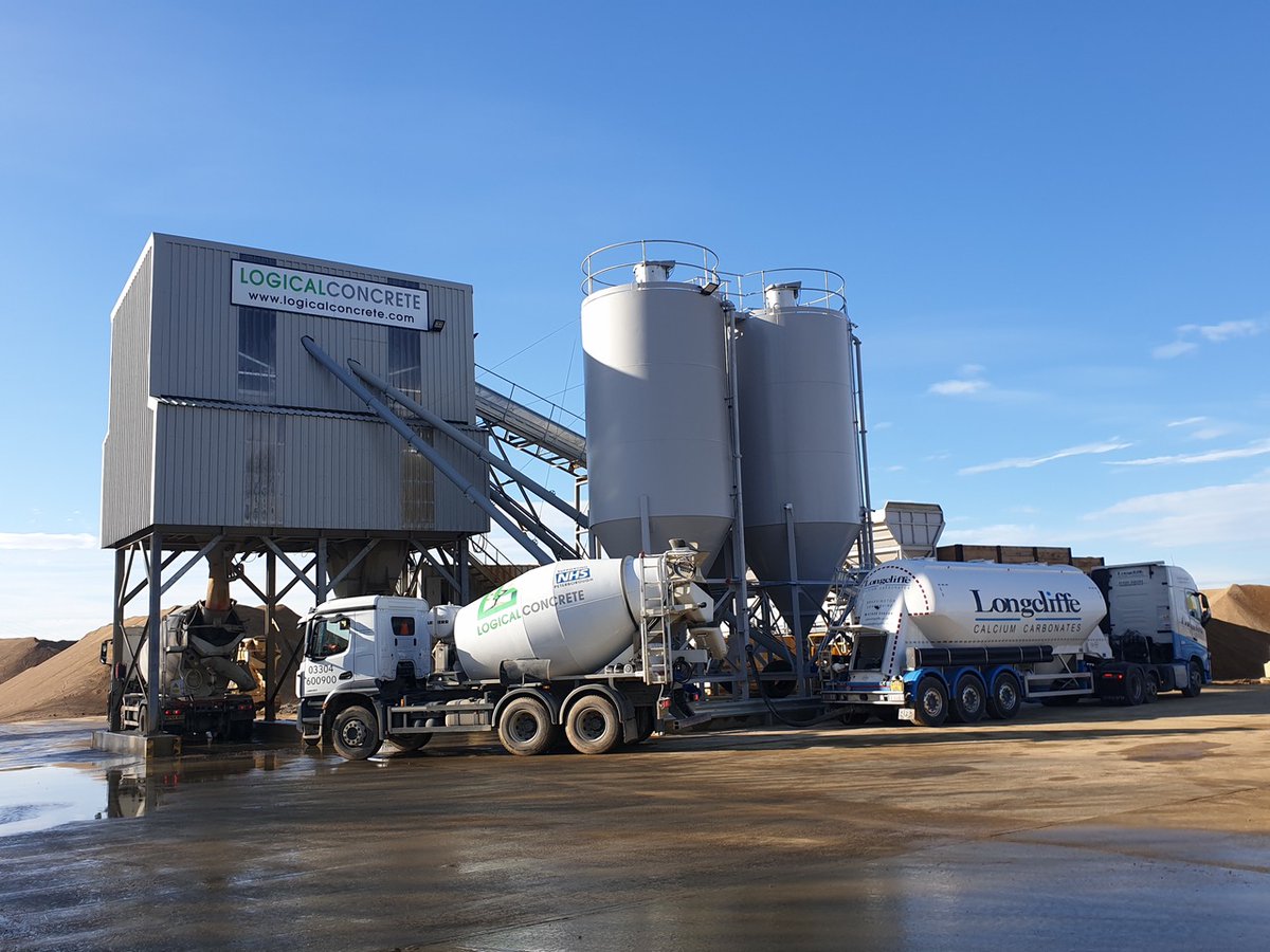 Longfloor tweet media