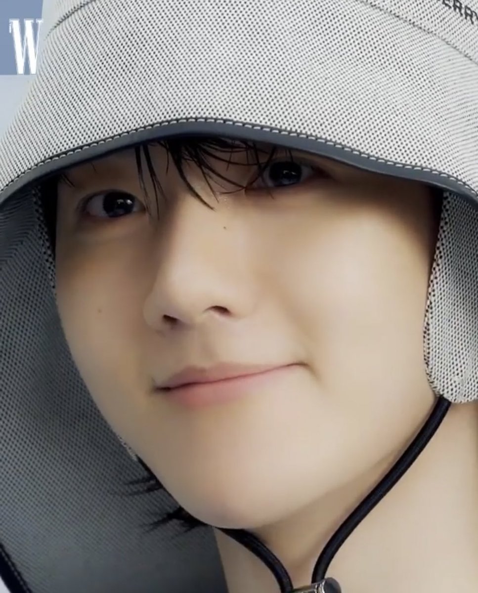 baekluthinker's tweet image. babyun:(