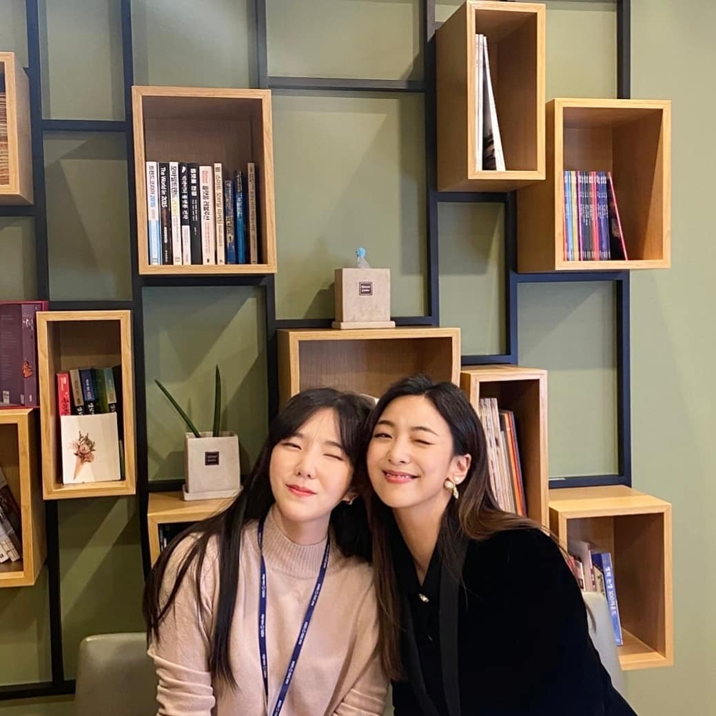 SunyoungBRA's tweet photo. [INSTAGRAM] 23.02.21 
Atualização de jeanbeherenow com Luna.

#루나 #LUNA #FX #에프엑스  
@official__luna https://t.co/DBiBcxenjV