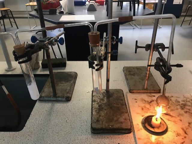 CongletonHS's tweet photo. Mrs Figiel's Y8 @CHSSciences students investigated the combustion of non-metals yesterday. They used a word equation: Fuel+Oxygen->Carbon Dioxide+Water &amp; linked to the practical to predict what products would form &amp; how to test if it's correct. 
#AchievingSuccessTogether https://t.co/syCUfIcIM5
