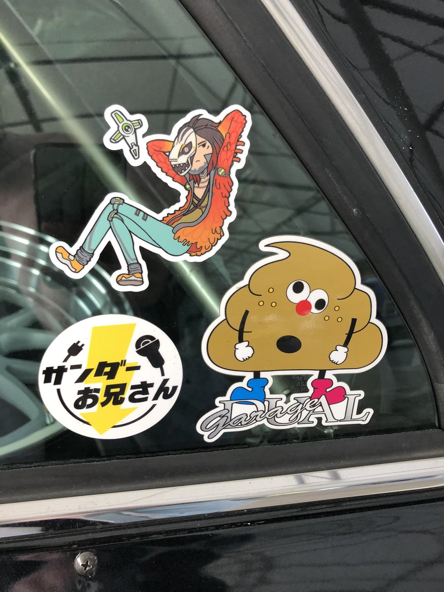 abtmjgpw's tweet photo. でゅある走。多くの方々に助けられた一日でした。皆の優しさに感謝しかない。そんで愛するクリプトのコート、APEXやってる方も居て、クリプトですよね！と分かってもらえたの嬉しい♡普段着にするつもりでコートしかオーダーしなかったけど、他のも追々欲しいなぁ♪ https://t.co/rkcqxLGucw