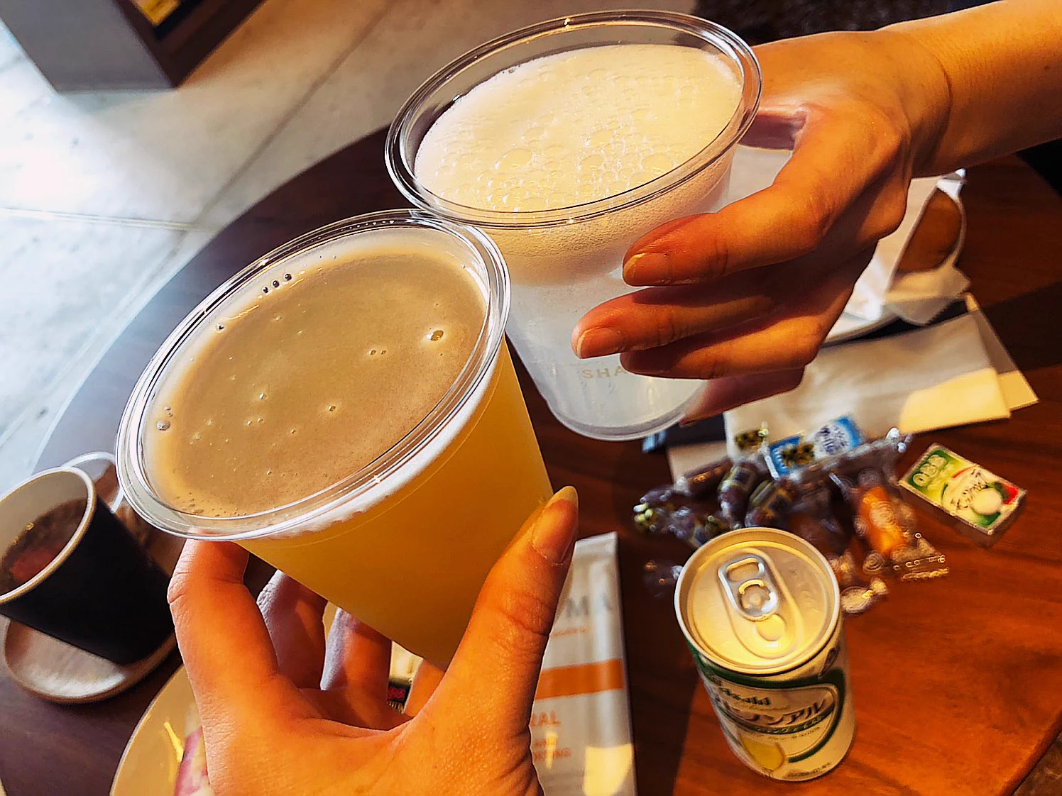TSUTAYAにシェアラウンジが！60分飲み放題や食べ放題が1300円で叶う！本も読み放題の施設が話題！！