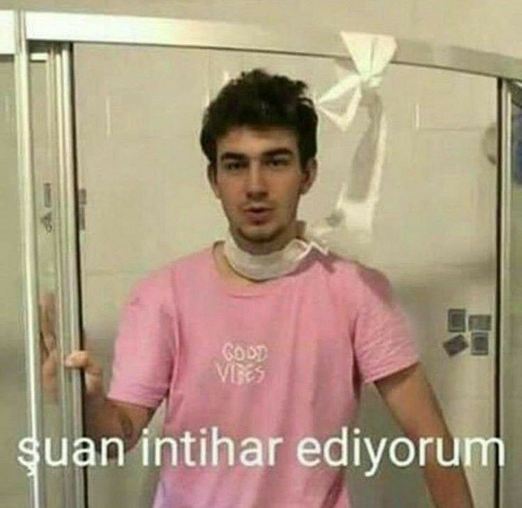 bbubu__'s tweet photo. Performans ödevi , proje ödevi , sınava çalışma , yazılacak yazılar aklıma gelmiştir #ertelemedeğiliptalistiyoruz https://t.co/aDMlzohabw