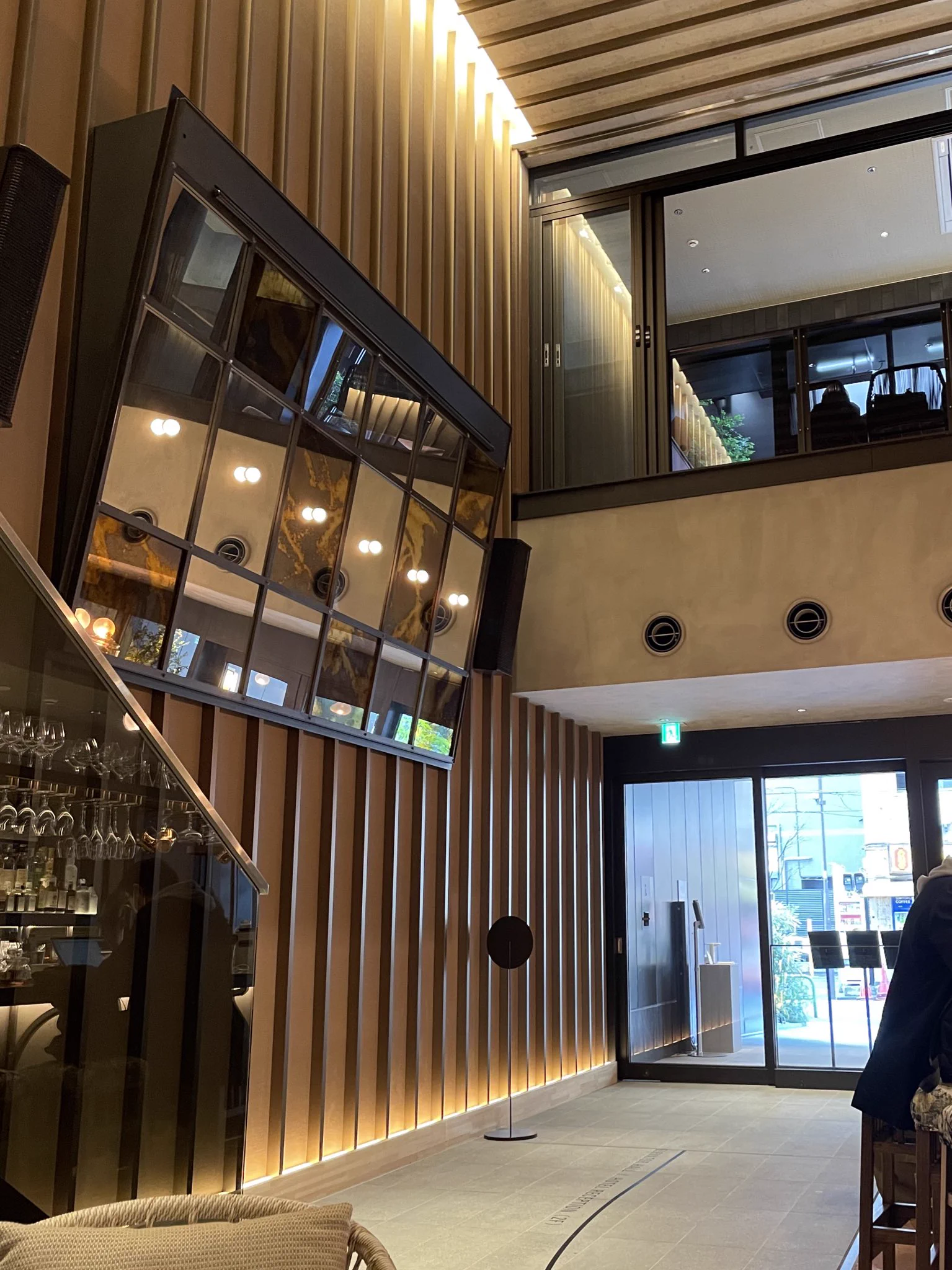 秋葉原の「NOHGA HOTEL」音楽好きな人は絶対一回は泊まった方が良い！！