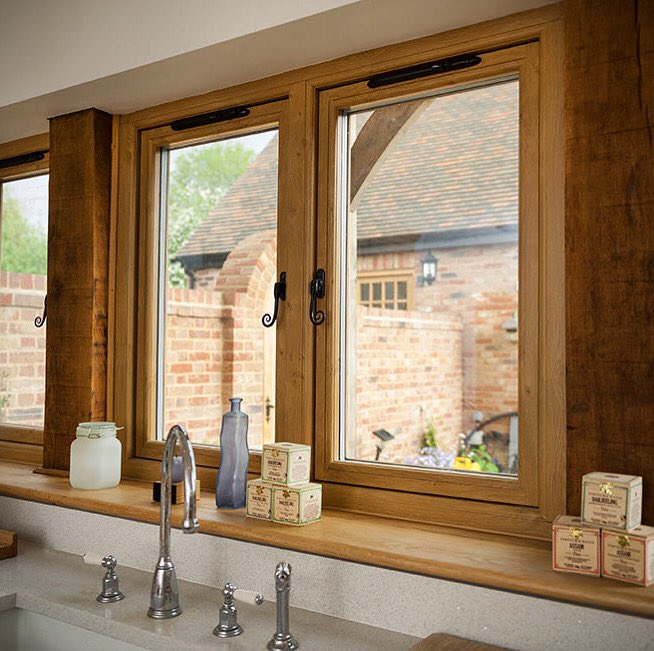 ClearglazeBath's tweet photo. We love a wood effect 🤎 such a warm interior design from @residence9 

#fenestration #beautifulhome https://t.co/HvjxMQkJGz