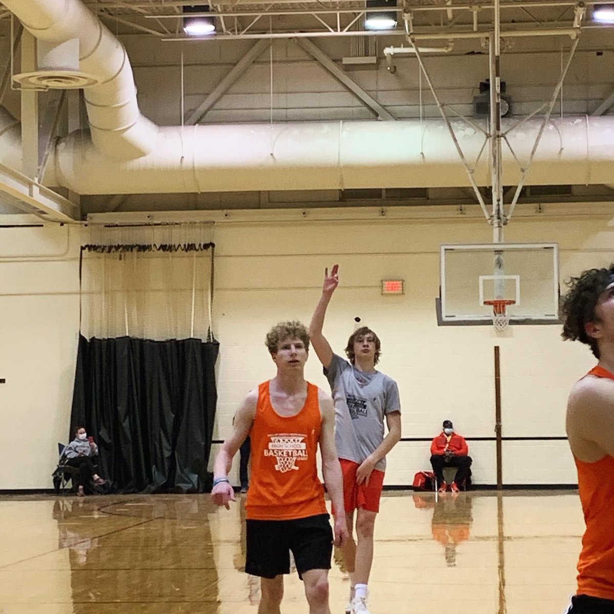 CraigsCrusaders's tweet photo. That’s a wrap on the season. Crusaders finish 3-5 after a couple of devastating games. #faceadversity #offseason https://t.co/PDjBRE8VpH