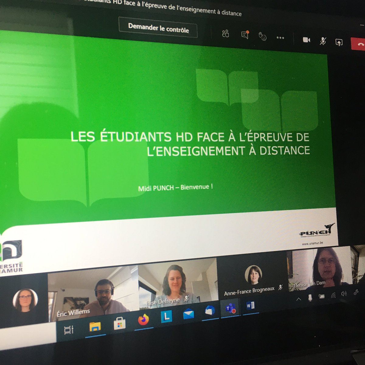 BoraitaF's tweet photo. Ce midi, @UNamur on parlait des étudiants HD face à l’épreuve de l’enseignement à distance avec @WillemsEricA John Cultiaux, Élise Defreyne et Denise VanDam #punch #ead #formationadultes #pedagogie https://t.co/7Zq4kQj6pQ