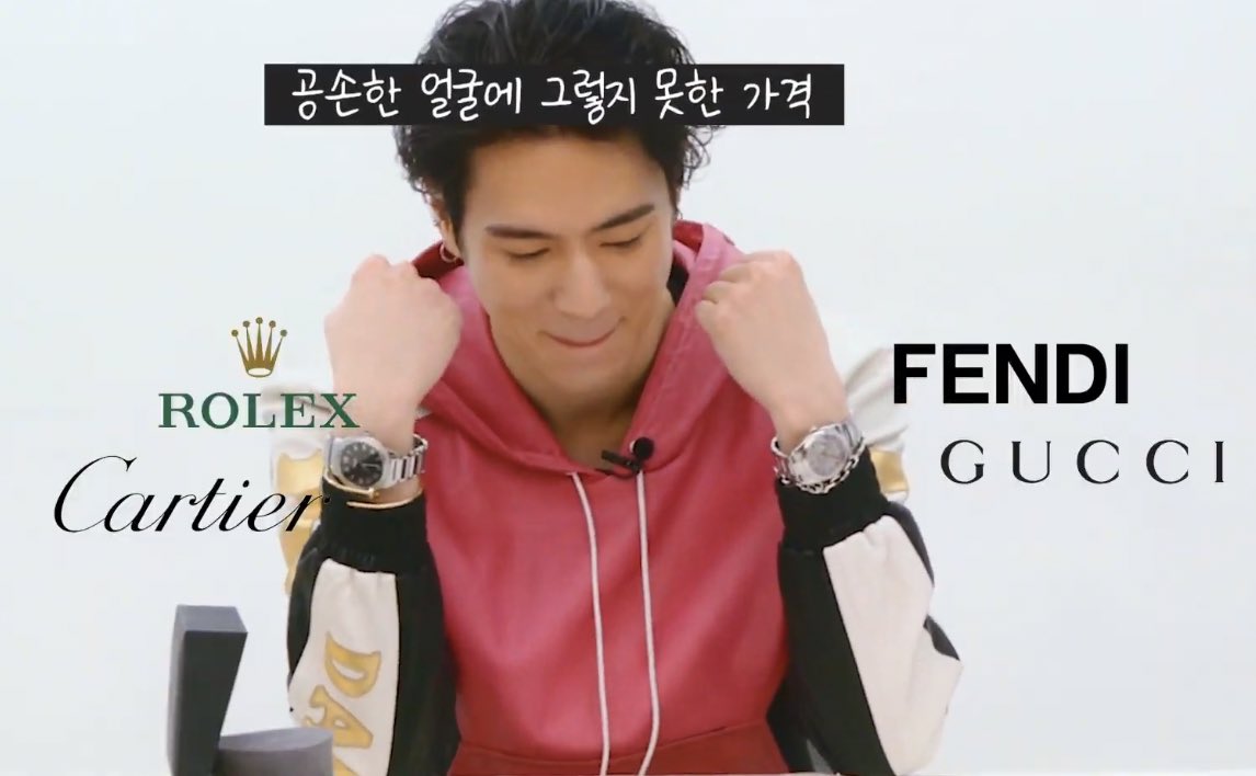 Nd_Nd's tweet photo. #Yugyeom ได้นาฬิกา Fendi สลักชื่อจากพี่ #JacksonWang เพื่อน #Bambam ให้ Rolex ส่วนเพื่อน ๆ #97lines คือ #JUNGKOOK BTS #MINGYU Seventeen #JAEHYUN NTC #EUNWOO Astro ให้สร้อย+กำไล GUCCI+Cartier เป็นของขวัญวันเกิด (โว้ววว ...)
#YugyeomXElleKorea @real_Kimyugyeom #GOT7 @GOT7Official https://t.co/Mz3kJV2BC2