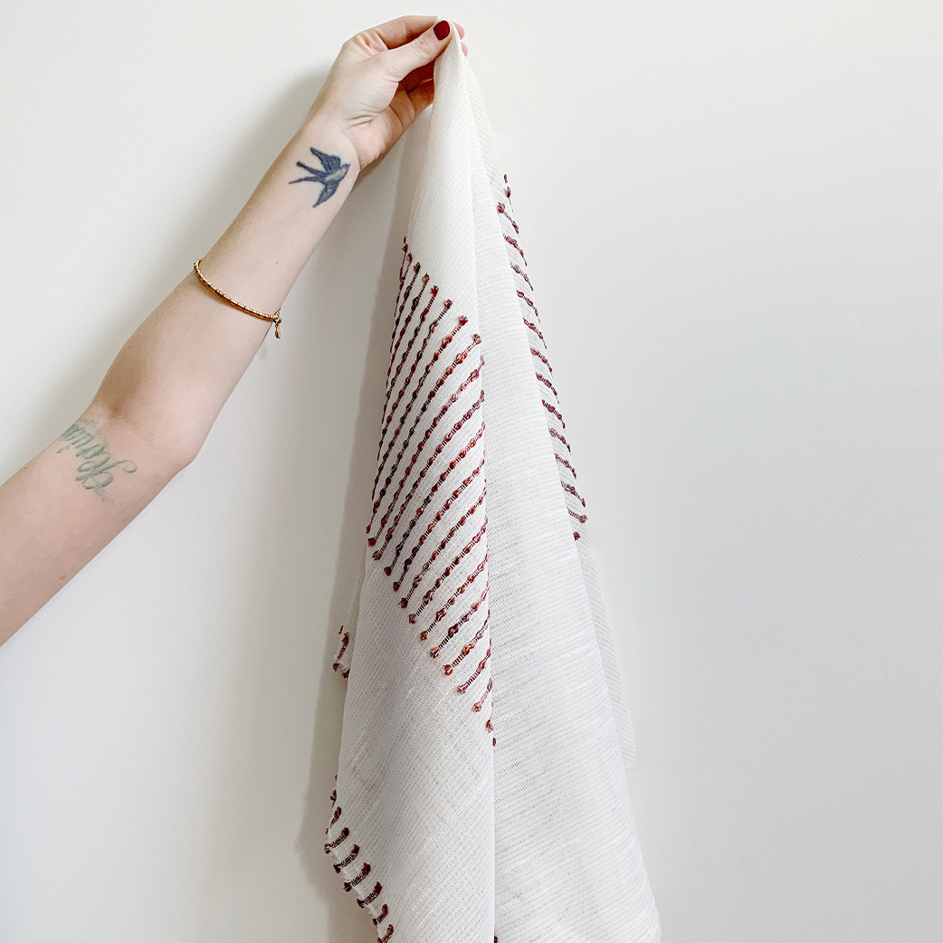 Mona Lines is a classic, linen-like sheer with a bold side. Its stripes of thick, cottony yarns create a lively pattern in the window.
Visit our Design Library for samples - ow.ly/29re50DER9h

#welcometothevalley #valleyforgefabrics