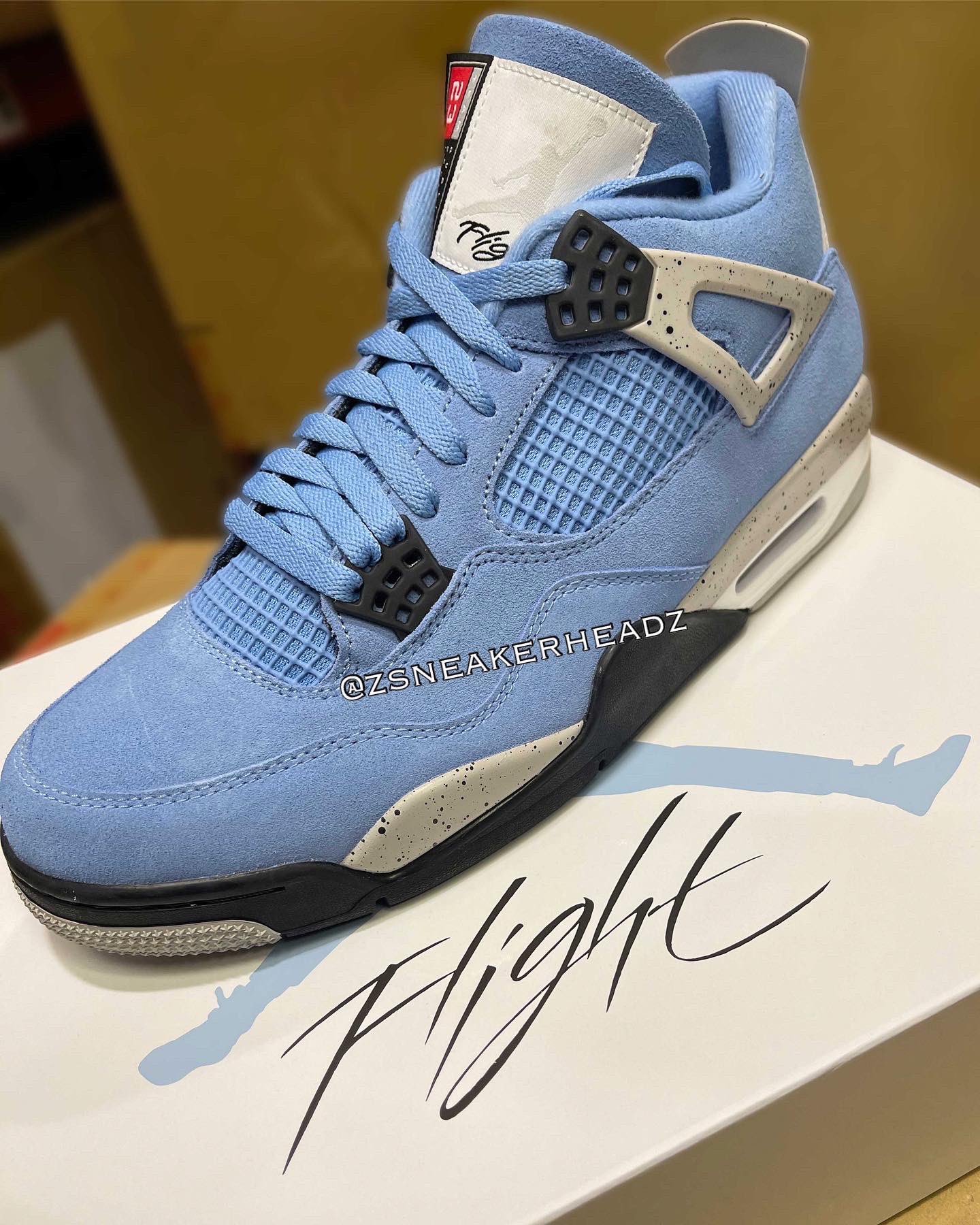 Air Jordan 4 #UNC releasing 