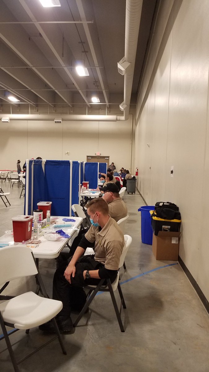 MSSUEMS's tweet photo. Lion Pride🦁🚑🚒
MSSU EMS/FIRE students assisting Joplin Health Dept with 2nd round of Covid vaccines. https://t.co/jaFOqxmTpk