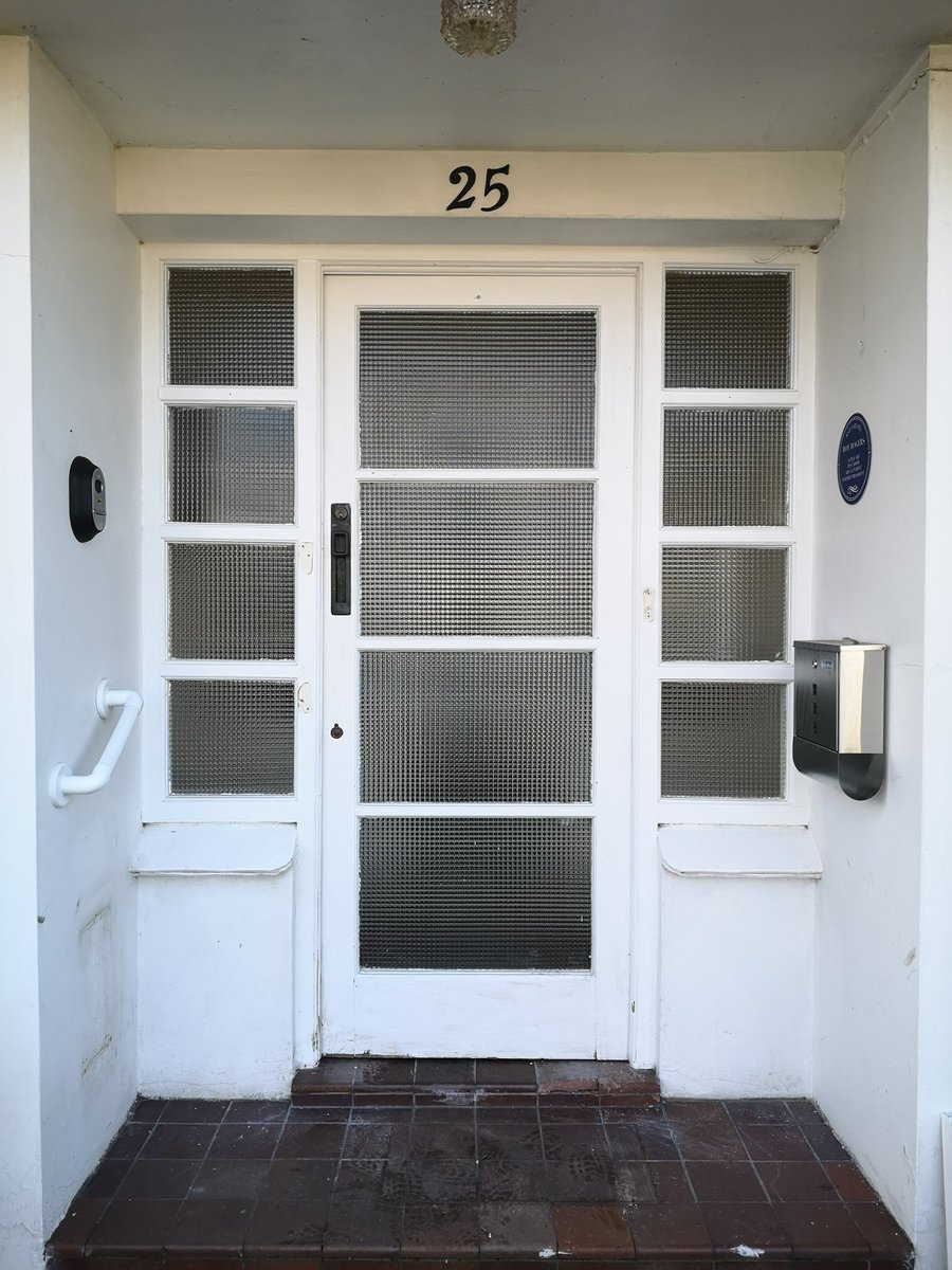 spectrumwindows's tweet image. We love this light grey door we fitted yesterday. Just in time for the bad weather to hit. Another very satisfied customer 😊👍🏴󠁧󠁢󠁷󠁬󠁳󠁿