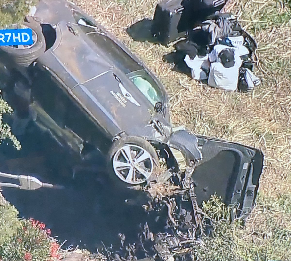 <a href="/AdamSchefter/">Adam Schefter</a> <a href="/LMTLASD/">LASD Lomita Station</a> Here’s a pic of the car.