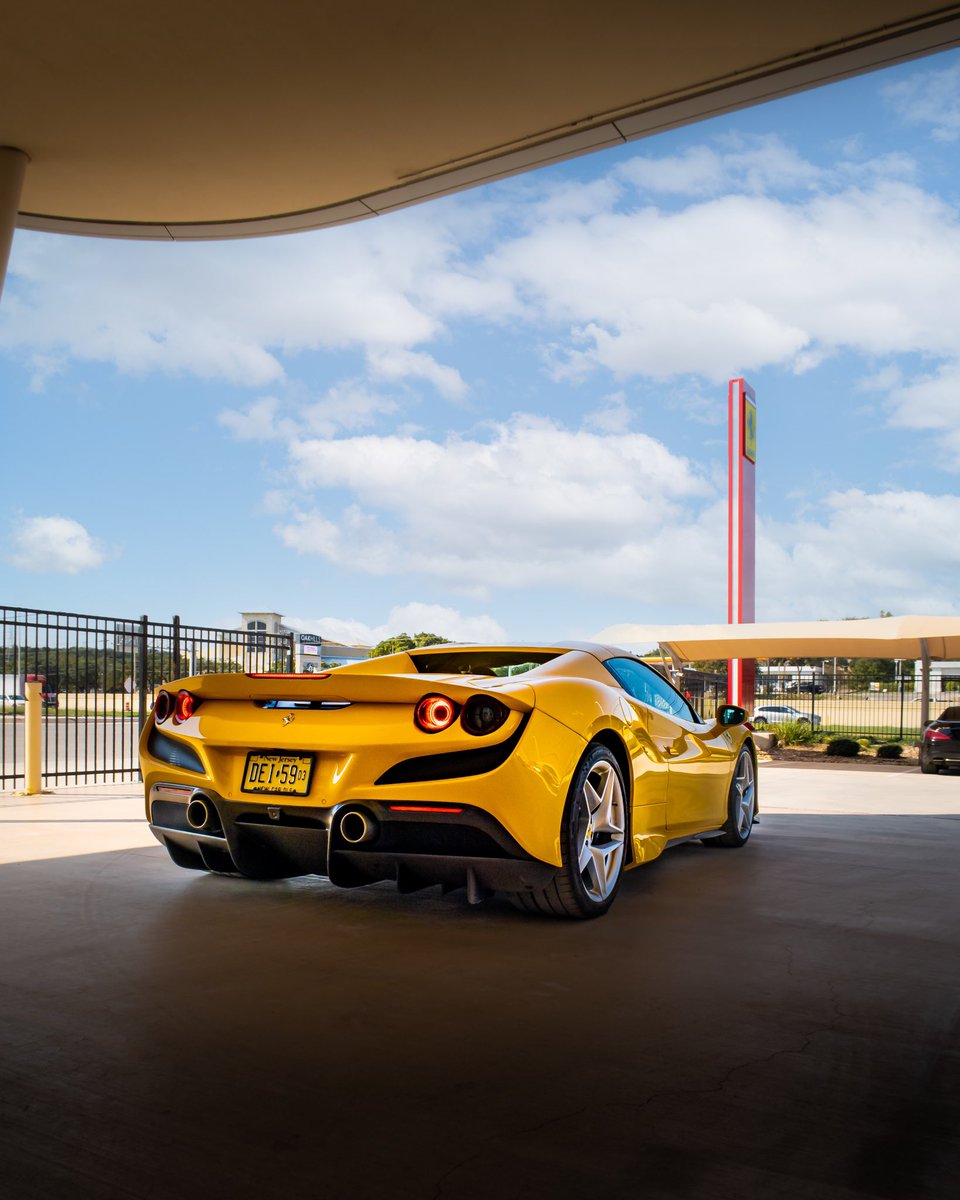carsplz's tweet image. Ready for summer in the new Ferrari F8 Tributo Spider! @FerrariUSA #FerrariUSA #Ferrari #Supercar #Scuderiaferrari #FerrariFriday