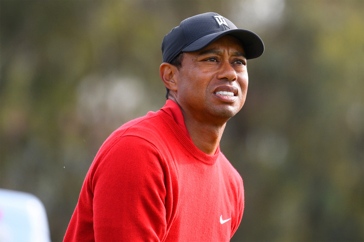 Tiger Woods injured in serious California car crash