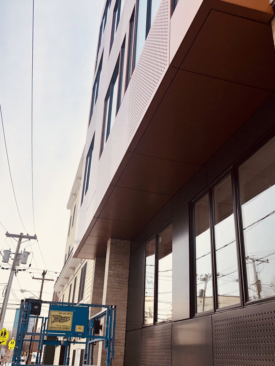 FairfieldMetal's tweet image. 375 5th St. Jersey City, NJ Is now complete. @guptadevelopment Perforated panels #aluminumcompositepanels 
It shows approximately 1,000 sq.ft. of Dusty Charcoal and  Daylily Yellow from @alucobond Architect- GRO Installer- #prataconstruction #metalfabrication
