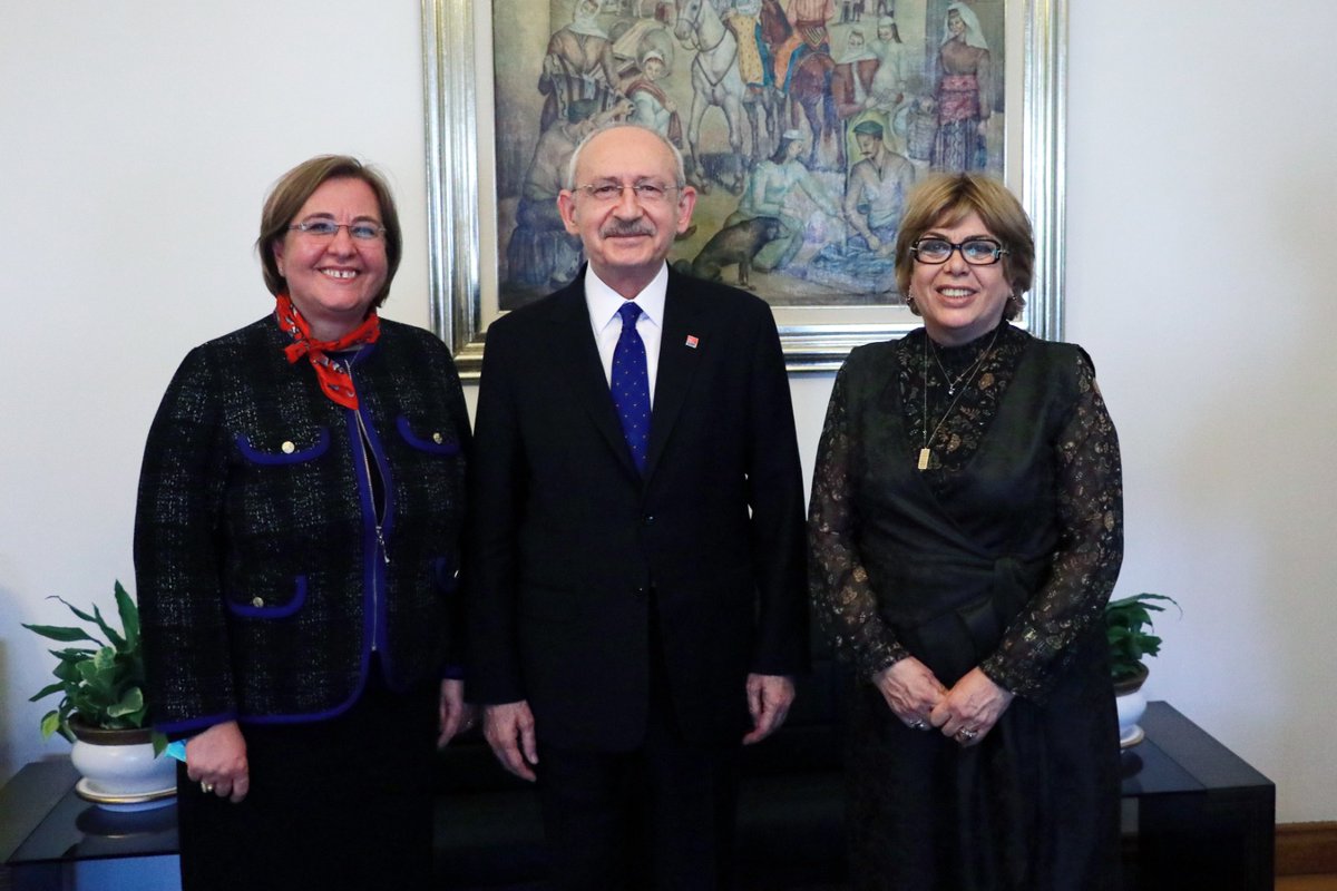 Genel Başkanımizla grup toplantı sonrası sohbet...