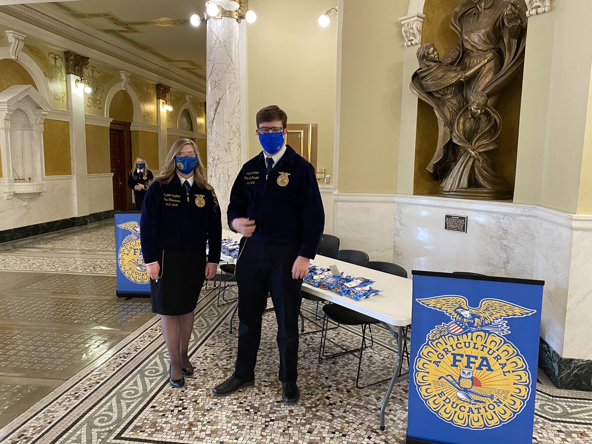 ChrisVondracek's tweet photo. The SD House was supposed to gavel in 54 minutes ago, so in lieu of that, here’s today’s honorary visitors, FFA kids from Clear Lake and Milbank, celebrating #NationalFFAWeek. https://t.co/GcaCDN0Pj0