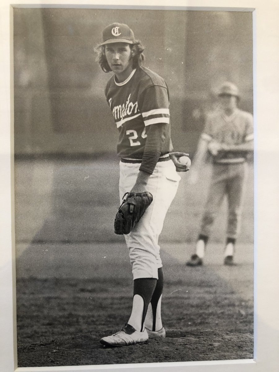 _JeremyBooth's tweet image. Me and my dad once upon a time. Pops in the Compton College uniform #StreetKnowledge