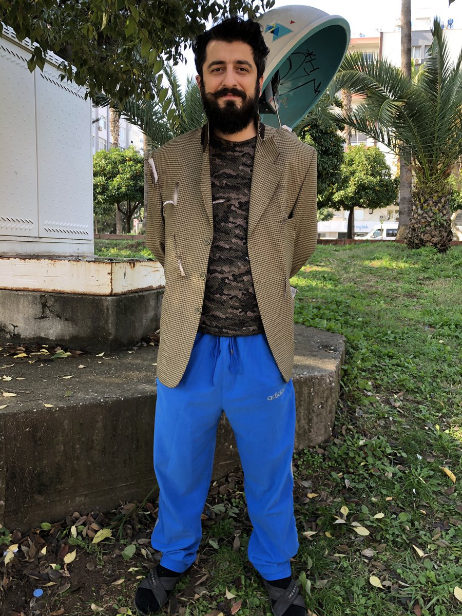 Para kazanmayı kafasında bitirmiş erkek kombini