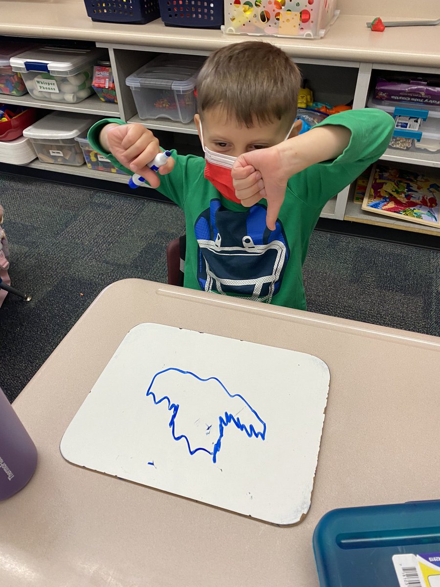 MrsMartinezDC's tweet photo. We’re getting pretty good at knowing the ‘rules’ for shapes in TK! Today we worked on rectangles! @rcsdDC #rcsdchampions #DCkidsdeserveit https://t.co/zESuRsIkXx