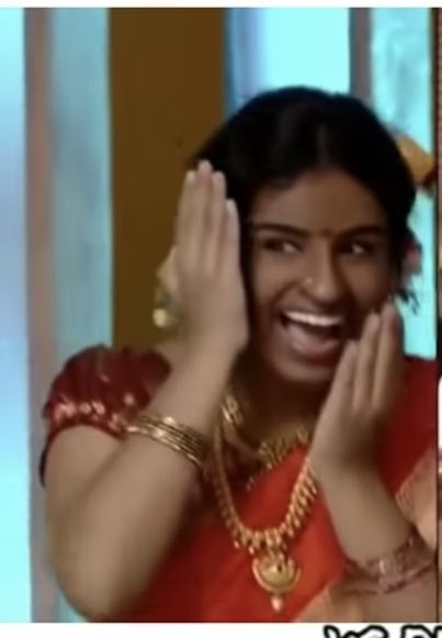 Butterf34056212's tweet photo. Expression queen Sivaangi. She is so spontaneous and natural. Cute and adorable every time. Her true talent is the number of expressions per second she can give. Expression express Sivaangi🤪😜🤨😛😄🥰 @sivaangi_k #cookwithcomali2 https://t.co/XT8ebdWarR
