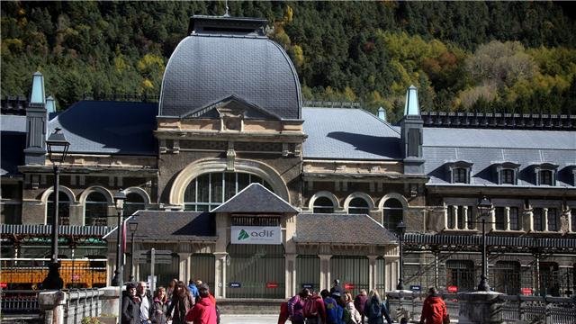 altoaragon's tweet photo. Crefco reclama la electrificación del Canfranc y los apartaderos
 👉 https://t.co/dcQgo3TpHP

#Huesca #AltoAragon #Aragon #Canfranc #Jacetania #Crefco https://t.co/Y3FoL7QsMy