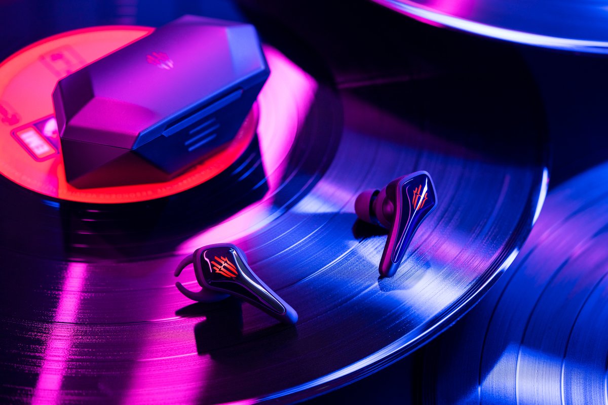 Iluminación RGB, drivers de 8mm, baja latencia... Los Nubia Redmagic Cyberpods son tu mejor aliado para jugar en el móvil.
Consíguelos ya junto al #RedMagic5GLite en un exclusivo pack al mejor precio con <a href="/vodafone_es/">Vodafone España</a>
👉 bit.ly/RedMagic5GVDF