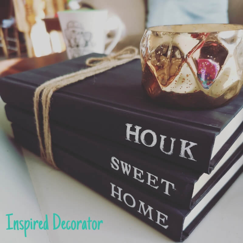 InspiredDecor8r's tweet photo. These farmhouse-style stacked books is one of my most popular Pins! Who else is now checking under the book dust covers?

https://t.co/c0dZR1UzJG⁠
⁠
#farmhousestyle #farmhousebooks #stackedbooks #diyhomedecor #budgetfriendlydecor #diydecorideas #stampedbooks https://t.co/XUfefG12Bb