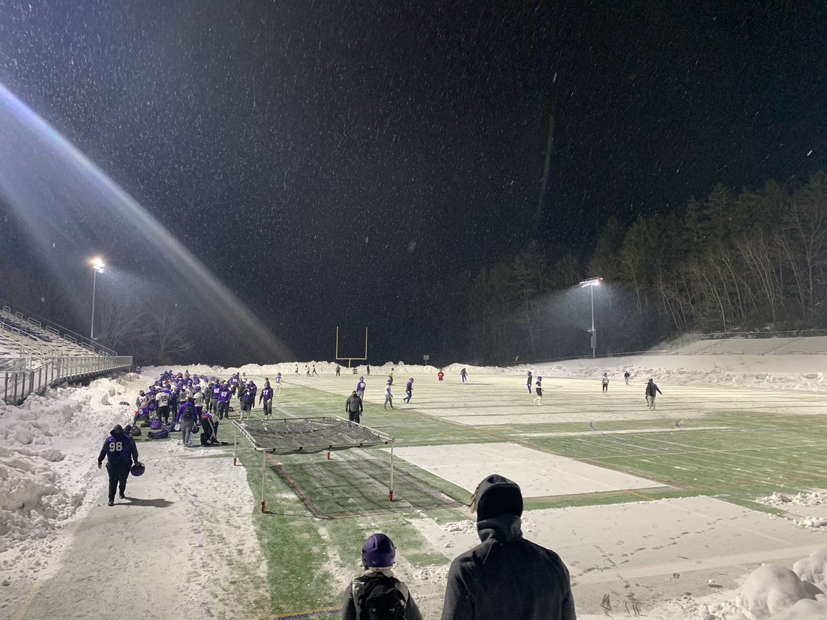 AUSaxonFootball's tweet image. The Pit was rocking last night for the first practice of the spring season!! #Raisethestandard #Gosaxons