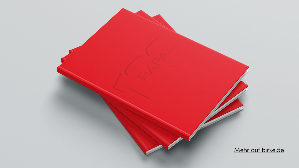 Jubiläum feiern trotz Pandemie? Klar! Auf 68 Seiten erzählen wir die Geschichte unseres Kunden RAPA von der kleinen Werkstatt in Selb bis zum führenden Technologie- und Entwicklungspartner. #jubiläumtrotzpandemie #jubiläumsmagazin #historymarketing #jubiläumsfeier #rapa_selb